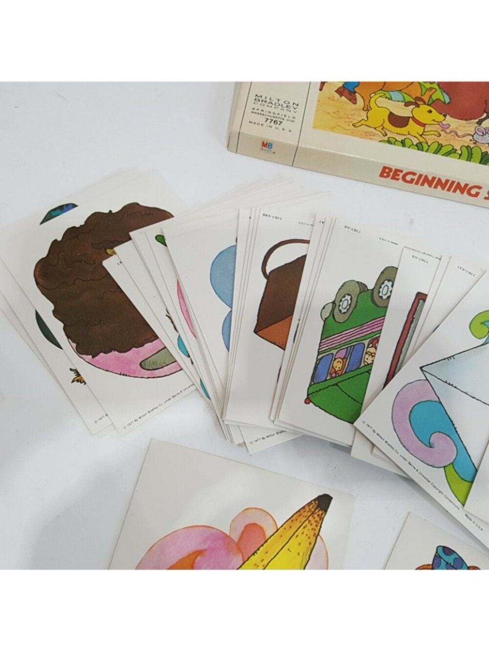 Vintage Milton Bradley Beginning Sounds Game Picture Illustrated Cards 1977 USA - Picture 7 of 11